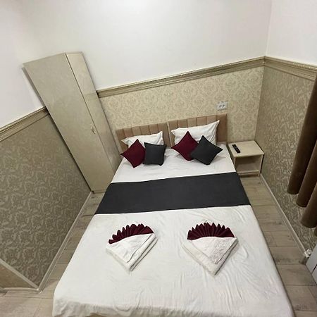 טשקנט Fenix Hotel מראה חיצוני תמונה